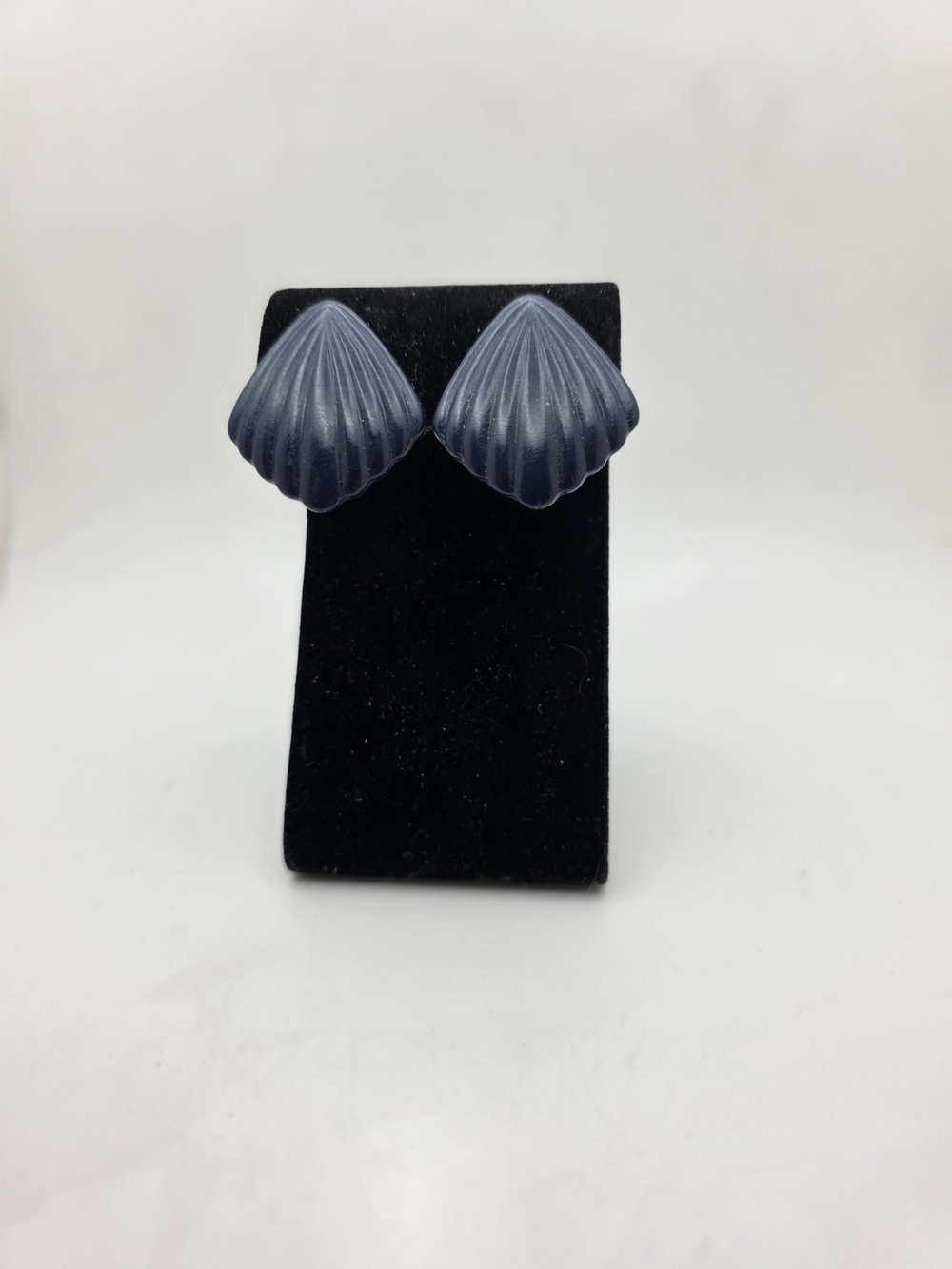 Shell-Shaped Navy Blue Earrings